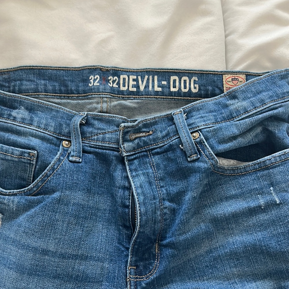 32 x 32 men devil dog jeans